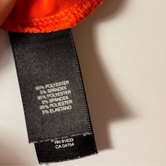 KENNETH Cole Bold Orange Faux Wrap Tank Top Medium Stretchy Flattering Travel - Picture 10 of 12